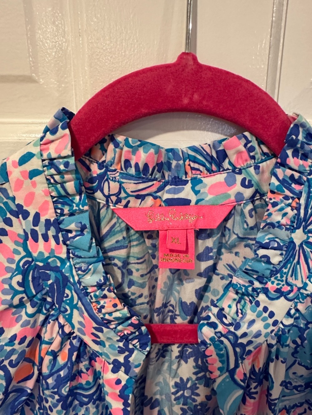 Lilly Pulitzer Top🌸 - Picture 3 of 3